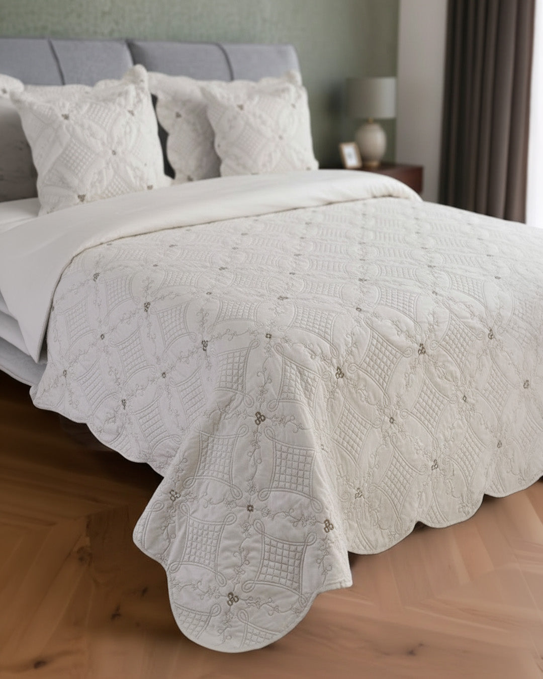 Bordado Signature Motif